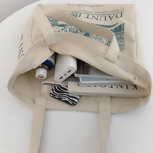 London Daunt Books Daily Handbag