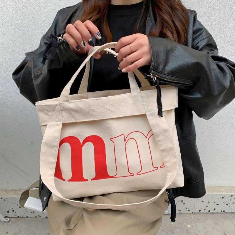 Simple and Versatile Handbag