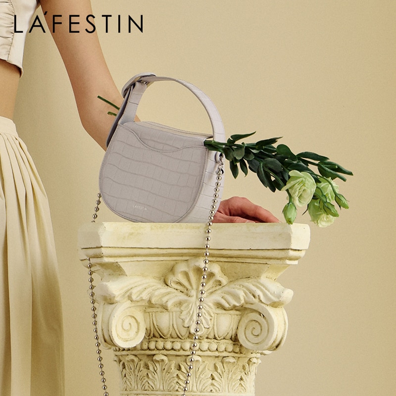 Metal Bead Chain Messenger Bag