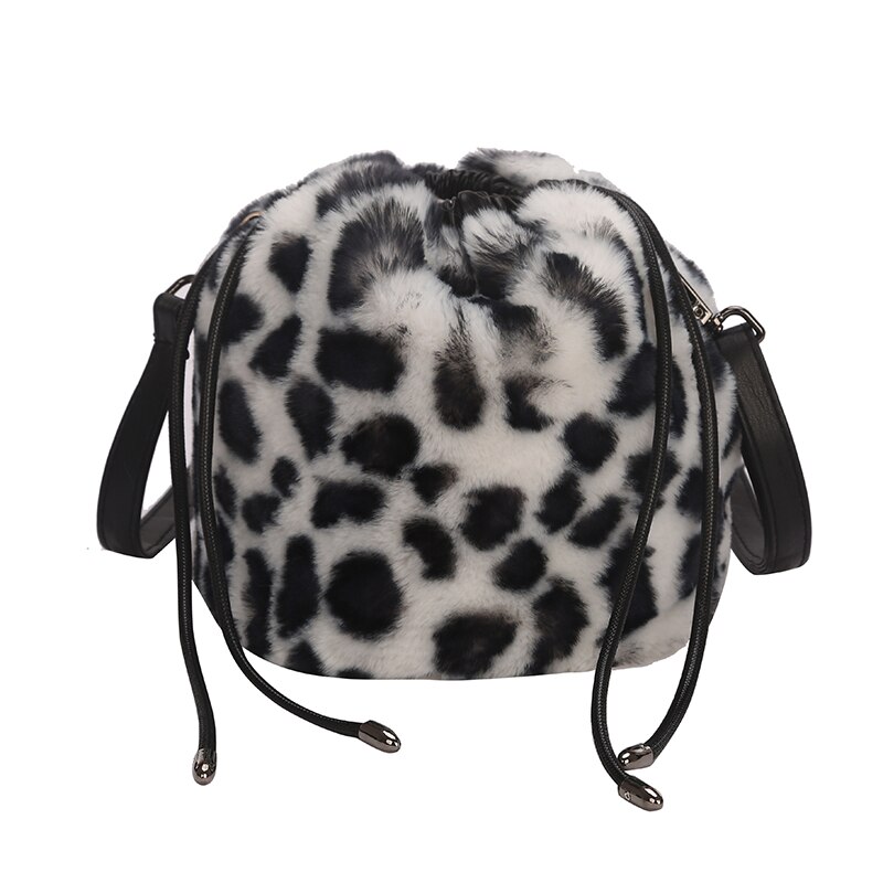 Leopard Pattern Women's Messenger Bag