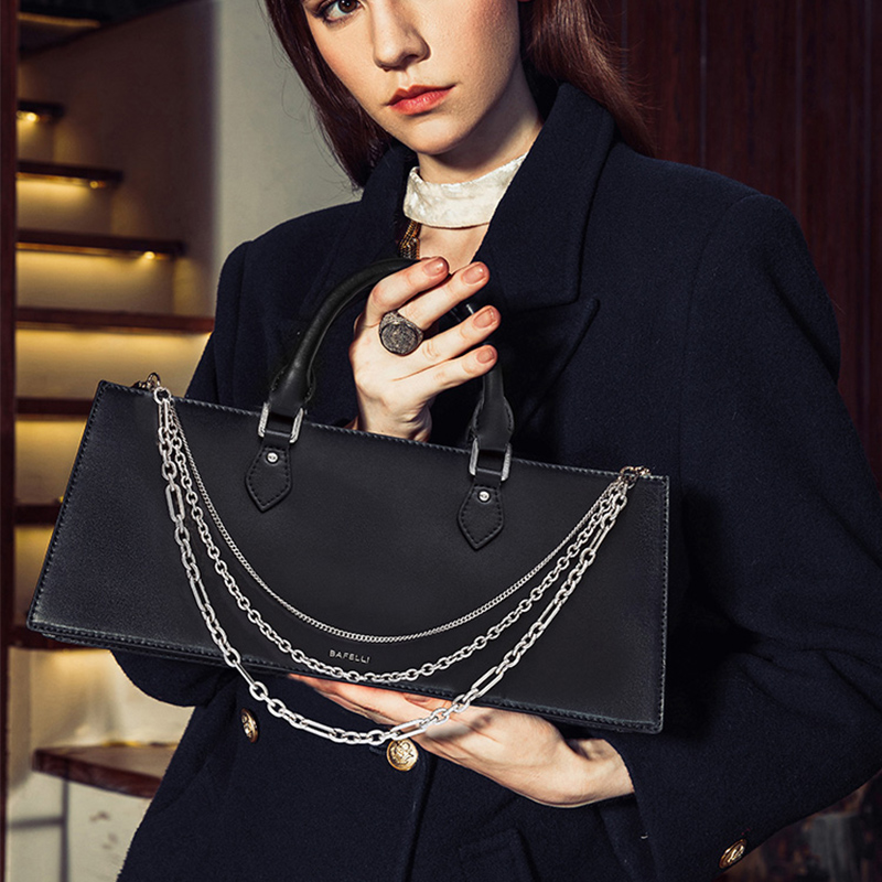 Vintage Chain Wallet Classic Tote