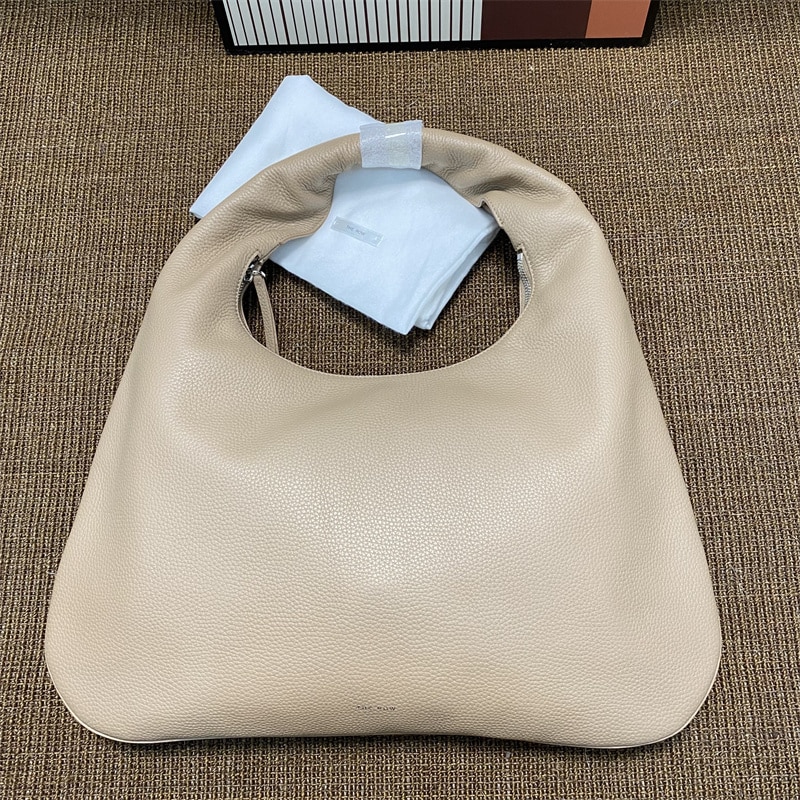 2022 Ladies Black Textured Shoulder Bag