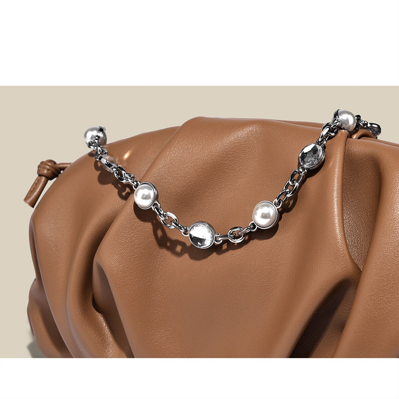 Design Chain Shoulder Bag